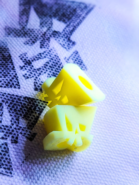 2x Skull YELLOW Beads / Charms | EDC | Every Day Carry | 3D Printed | Pocket Art | Pocket Dump